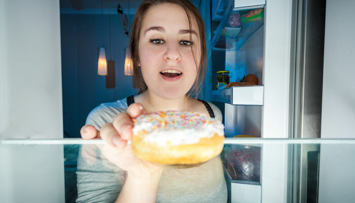 10 unhealthy habits that can damage one’s teeth