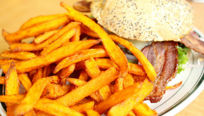 Avoid these 10 foods for better eye health