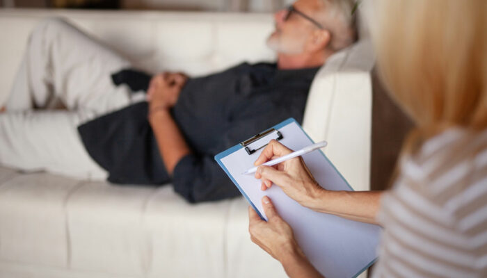 13 Best Strategies to Manage Anxiety