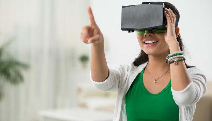 9 Must-know Features of the Apple Vision Pro Headset